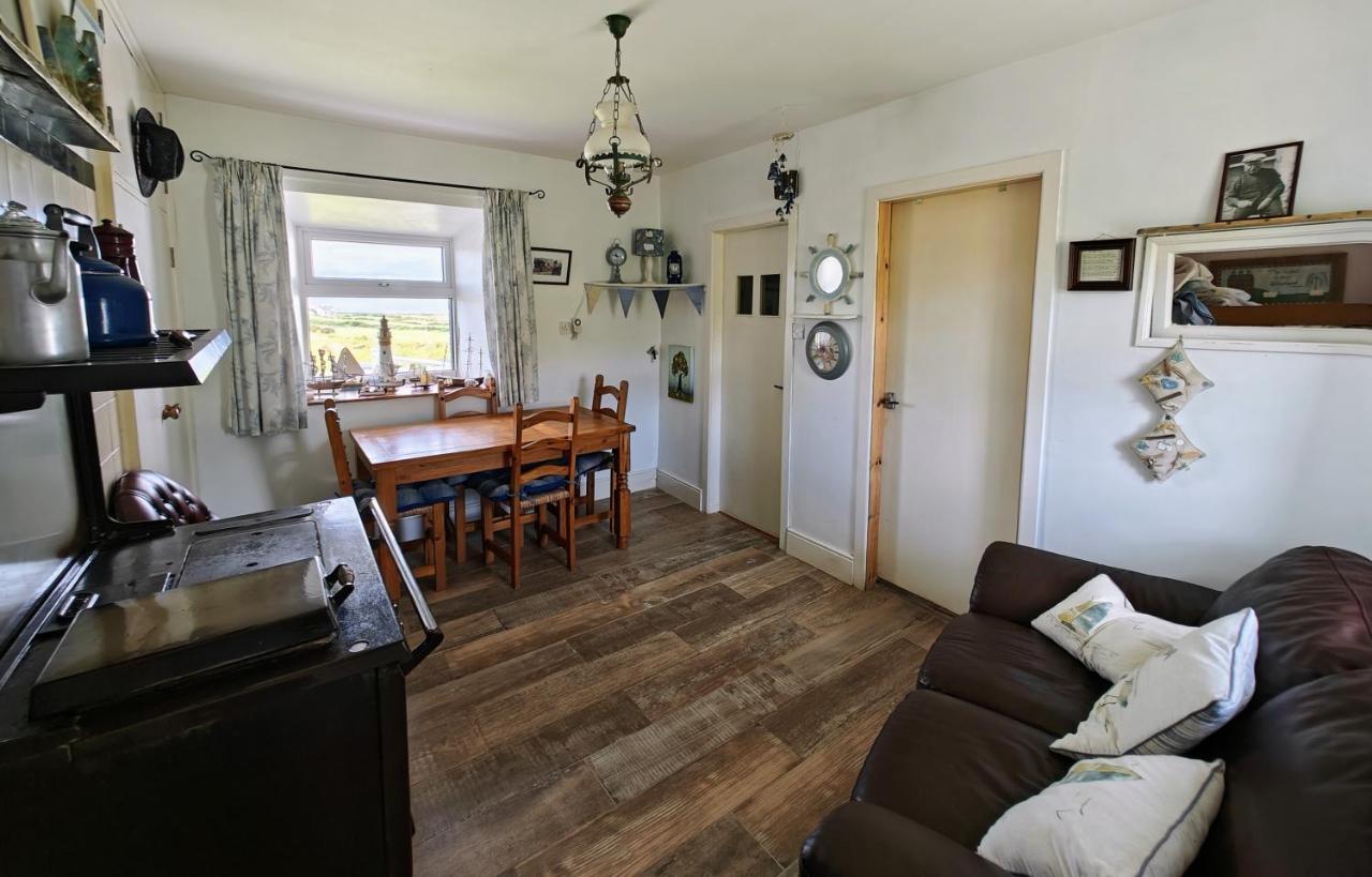 Teach Roisin-Traditional Irish Holiday Cottage In Malin Head. Exteriör bild