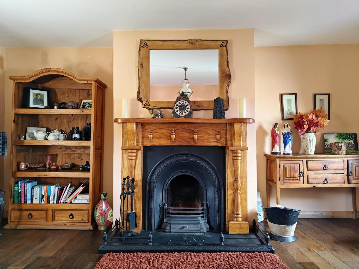 Teach Roisin-Traditional Irish Holiday Cottage In Malin Head. Exteriör bild